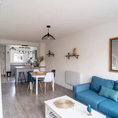 Les Renards - Charmante Petite Maison Au Port De Tatil Evi *